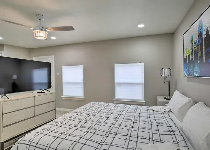 Garland Home W/ Private Pool & Yard!